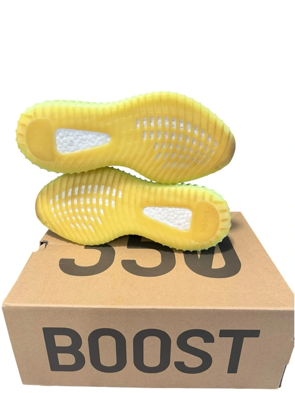 adidas Yeezy Boost 350 V2 Yeezreel Non-Reflective FW5191 Size 9 with box